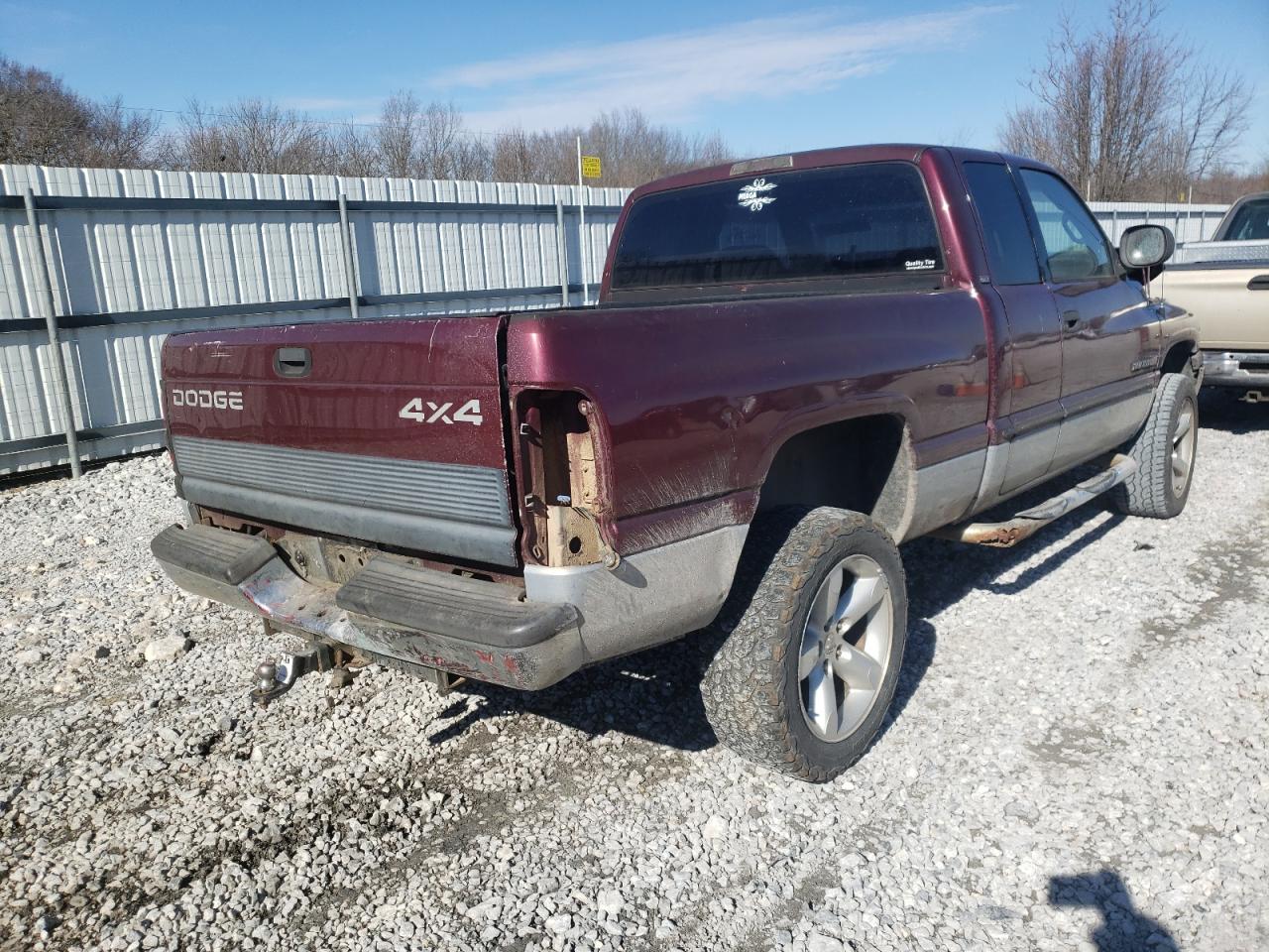 Photo 4 from auction – 2000 DODGE RAM 1500 with VIN 1B7HF13Z8YJ163597