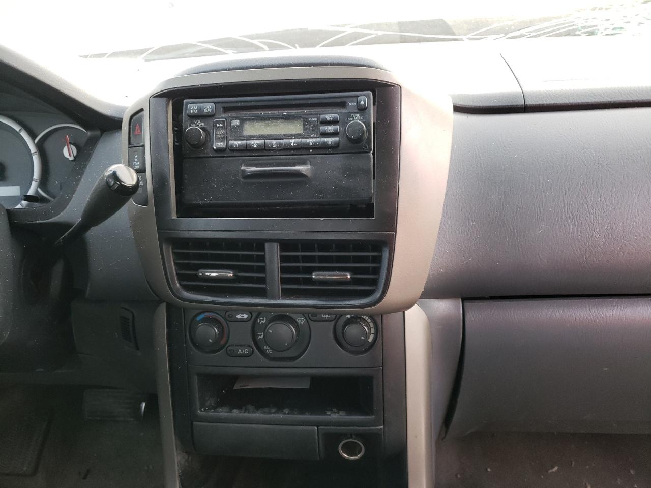 Photo 9 from auction – 2006 HONDA PILOT LX with VIN 5FNYF18106B021252