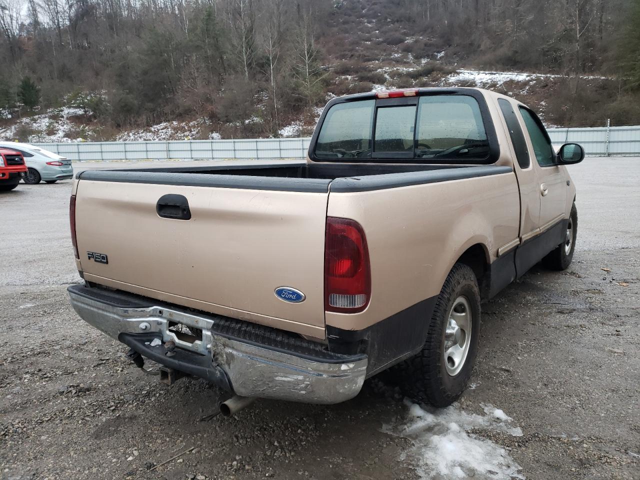 Photo 4 from auction – 1997 FORD F150 with VIN 1FTDX1766VNA81707