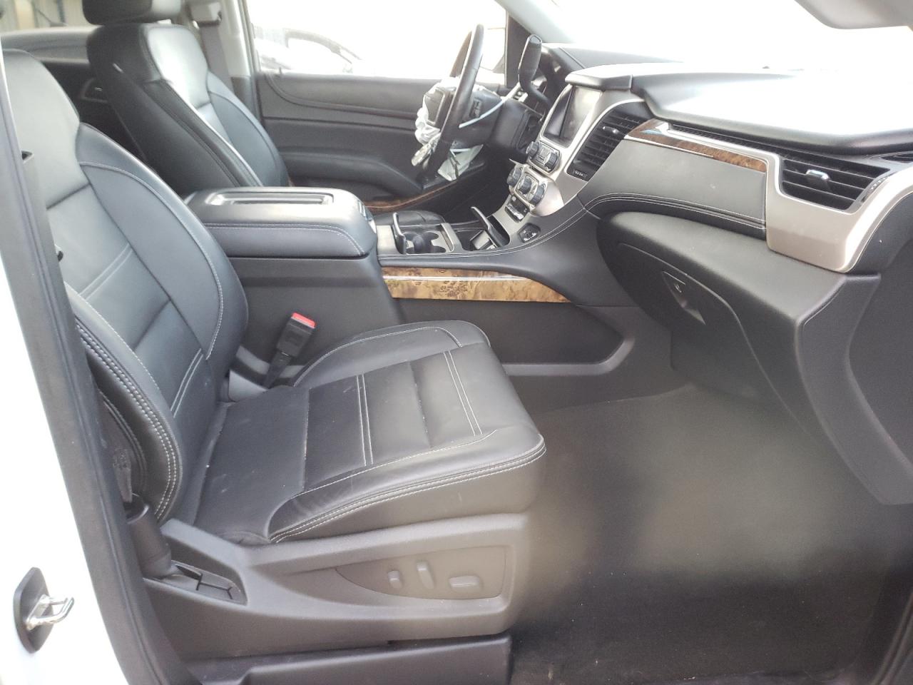Photo 5 from auction – 2016 GMC YUKON DENA with VIN 1GKS1CKJ6GR275444