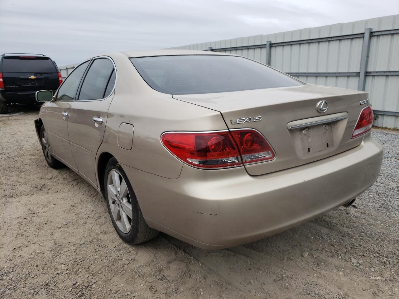 Foto 3 de la subasta – 2005 LEXUS ES 330 con VIN JTHBA30GX55130557
