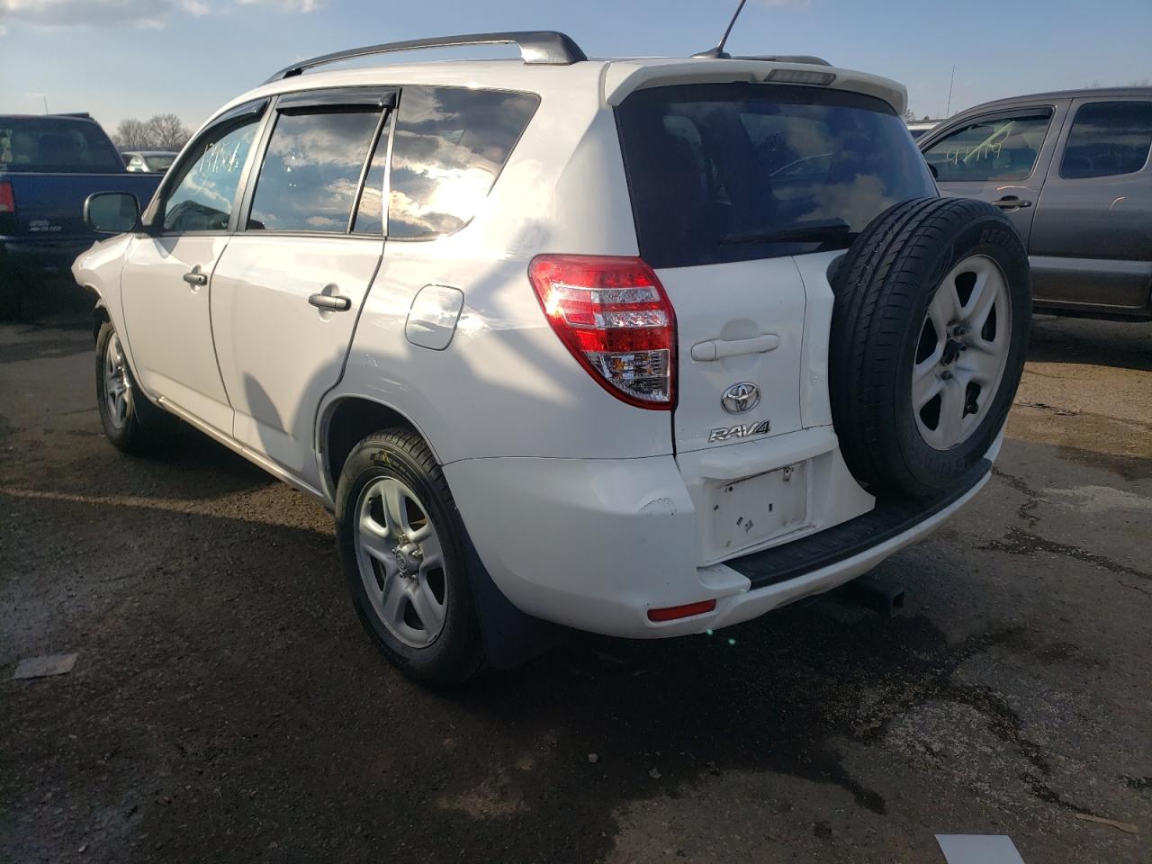 Photo 3 from auction – 2012 TOYOTA RAV4 with VIN 2T3BF4DVXCW183573