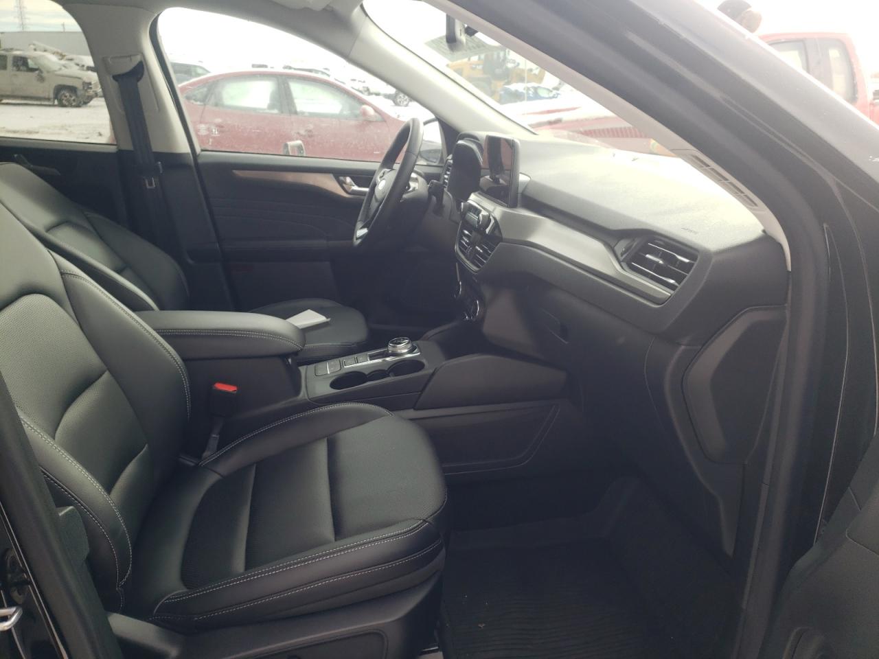 Photo 5 from auction – 2021 FORD ESCAPE TIT with VIN 1FMCU9J93MUB23028