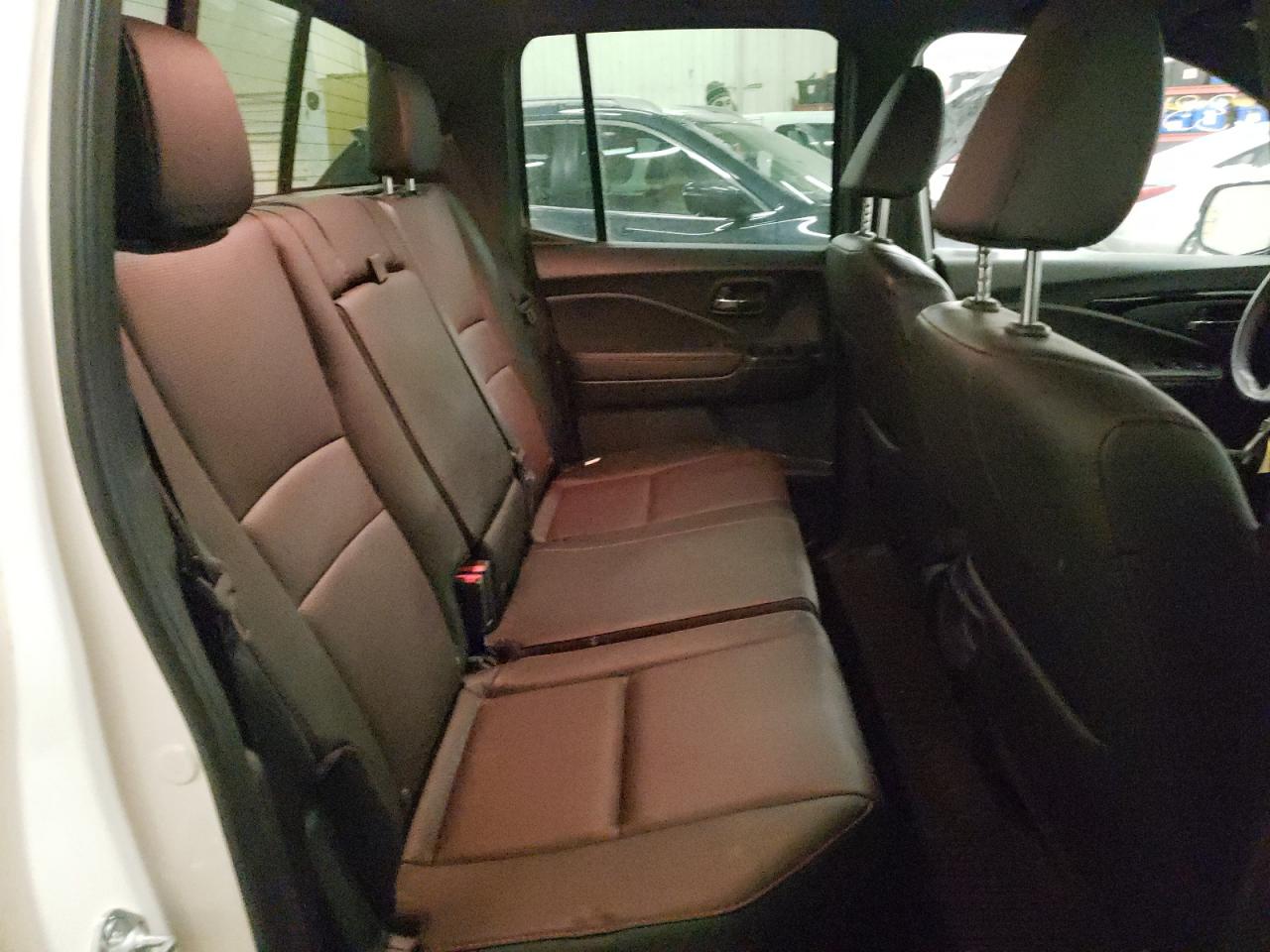 Photo 6 from auction – 2021 HONDA RIDGELINE with VIN 5FPYK3F86MB006587