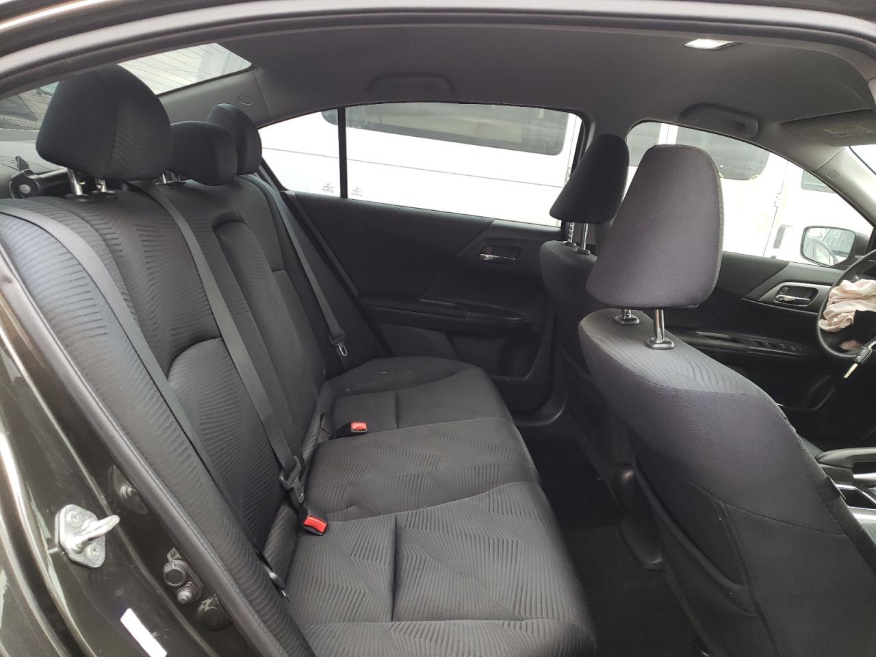 Photo 6 from auction – 2014 HONDA ACCORD LX with VIN 1HGCR2F33EA092305