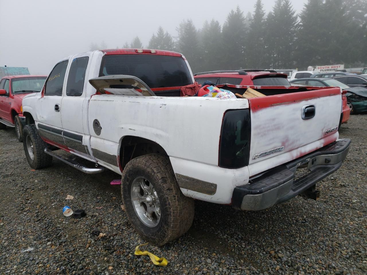 Photo 3 from auction – 2004 CHEVROLET SILVERADO with VIN 2GCEK19TX41273928