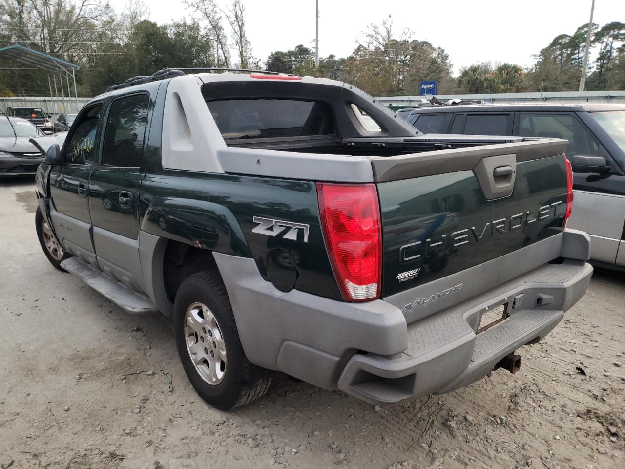 Photo 3 from auction – 2002 CHEVROLET AVALANCHE with VIN 3GNEK13T62G323650