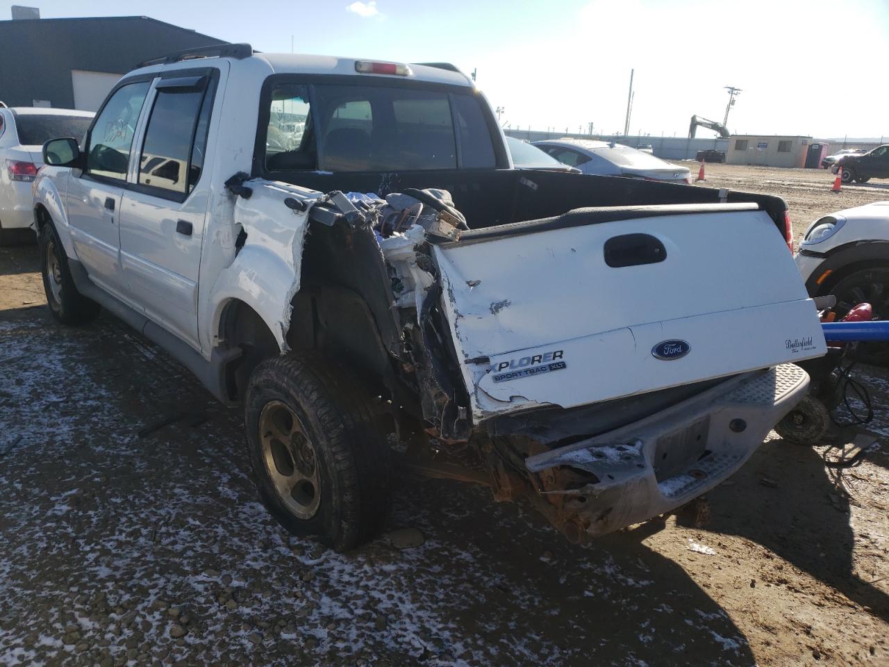 Photo 3 from auction – 2003 FORD EXPLORER S with VIN 1FMZU77E53UC59047