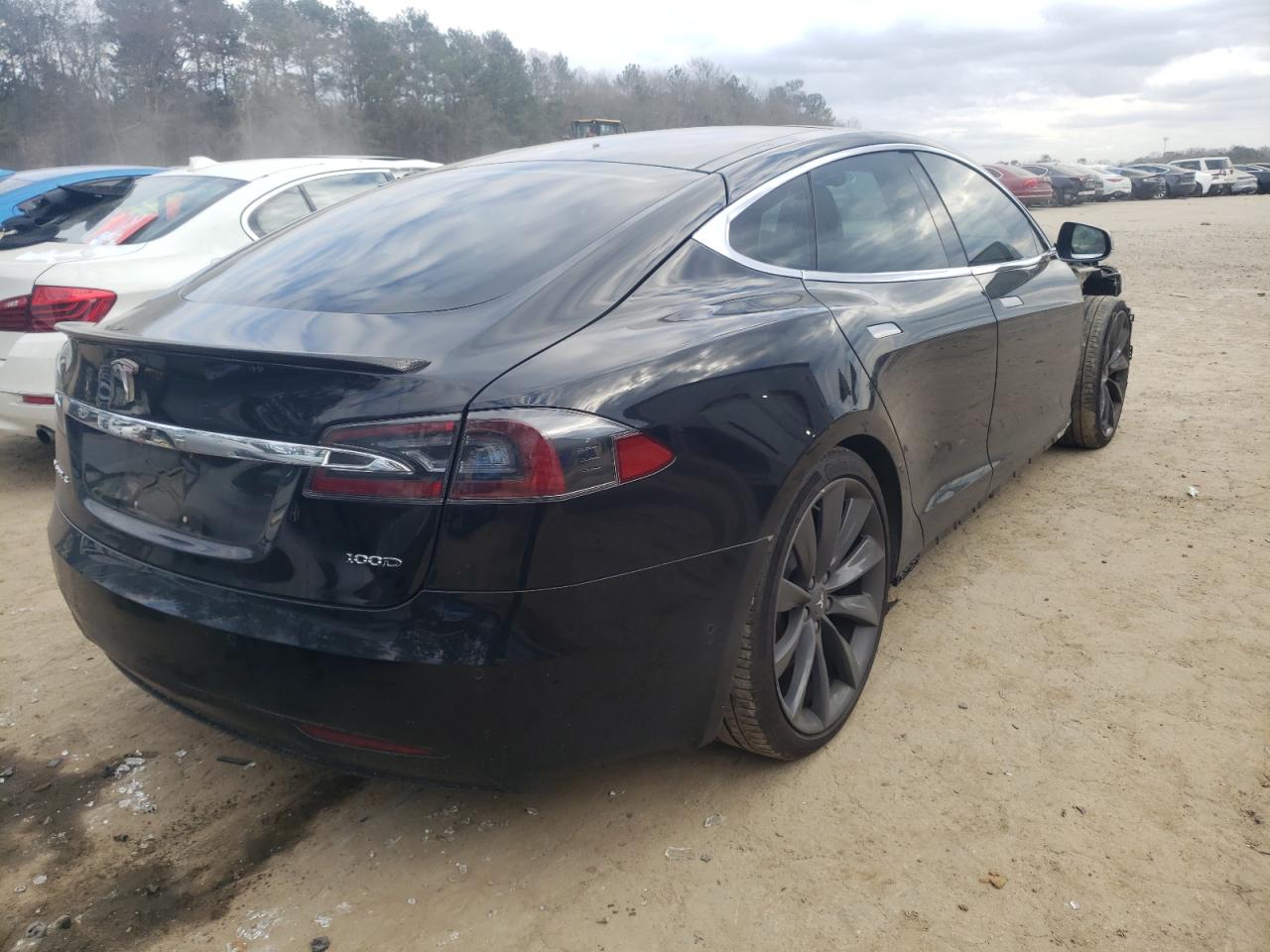 Photo 4 from auction – 2017 TESLA MODEL S with VIN 5YJSA1E21HF199384
