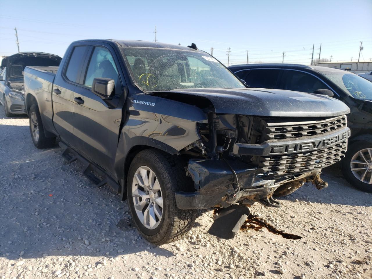 CHEVROLET SILVERADO 2020 z numerem VIN 1GCRYBEF3LZ232522 - Zdjęcie z aukcji