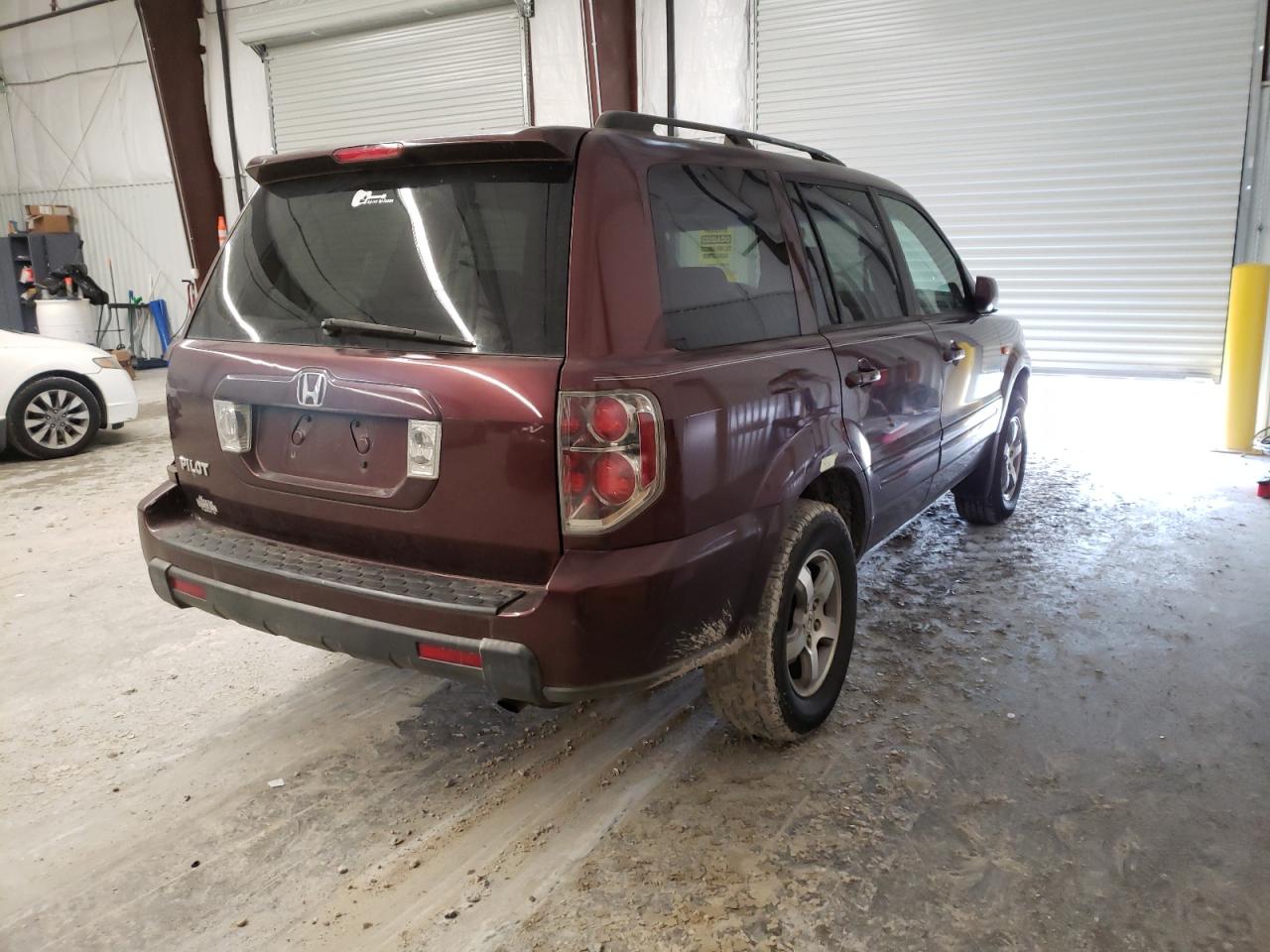 Photo 4 from auction – 2007 HONDA PILOT EXL with VIN 5FNYF28607B044212