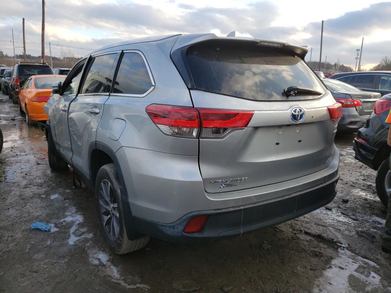 Photo 3 from auction – 2019 TOYOTA HIGHLANDER with VIN 5TDJGRFH6KS070801