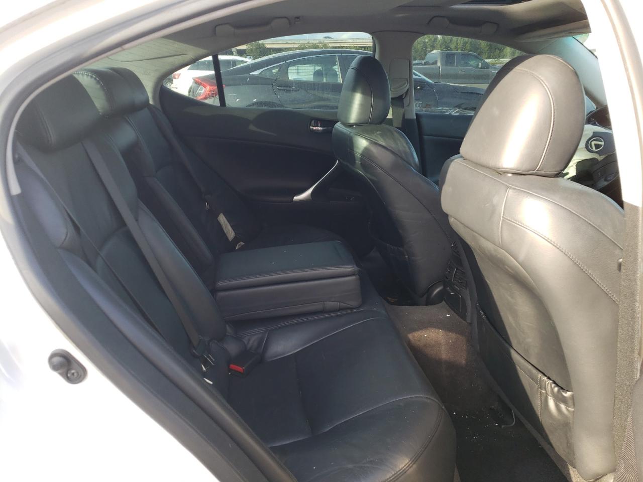 Photo 6 from auction – 2008 LEXUS IS 250 with VIN JTHBK262782073114