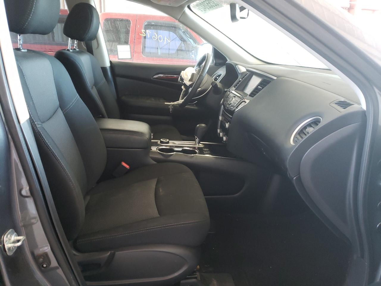 Photo 5 from auction – 2018 NISSAN PATHFINDER with VIN 5N1DR2MM7JC608397