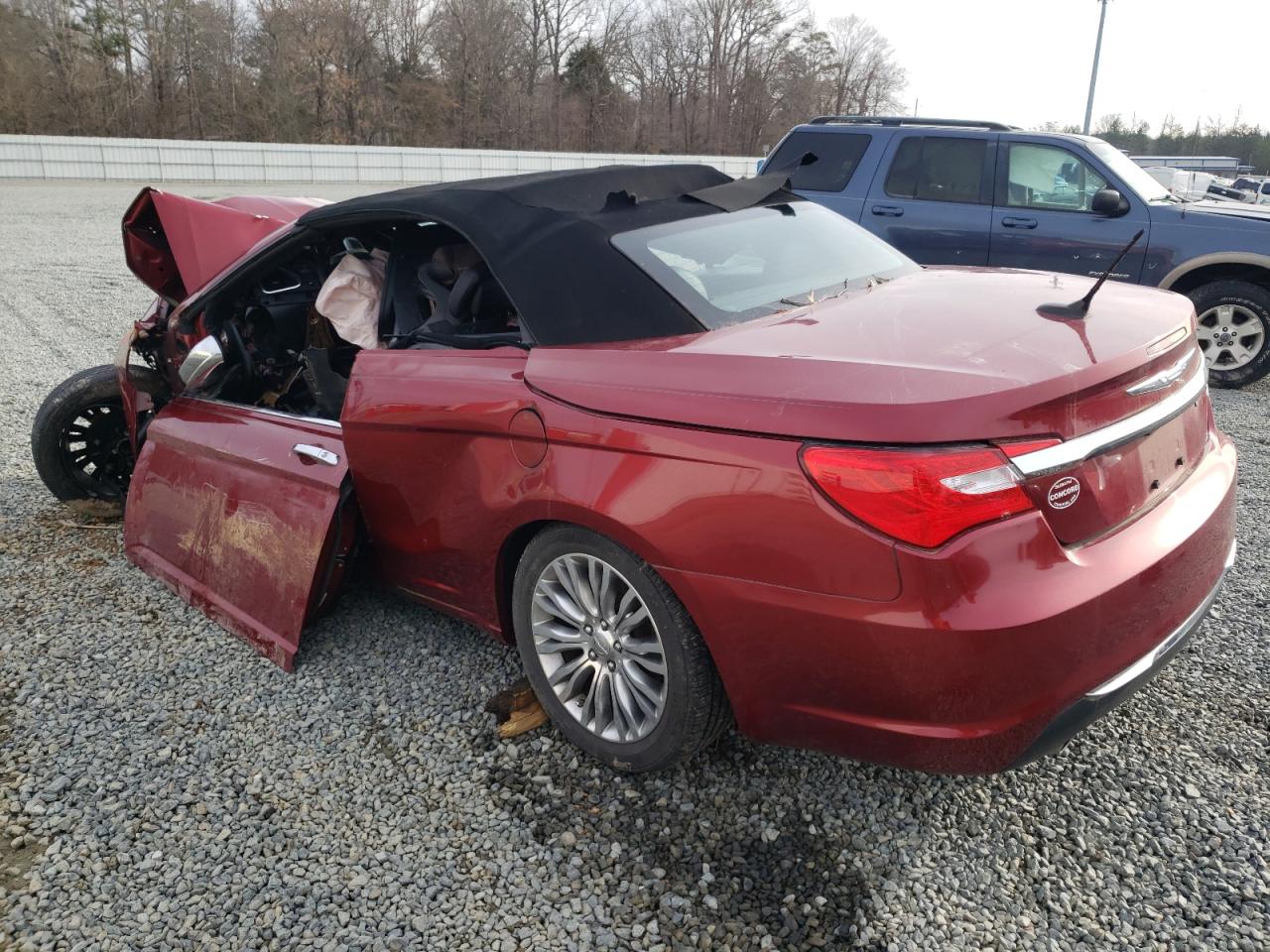 Photo 3 from auction – 2013 CHRYSLER 200 LIMITE with VIN 1C3BCBFGXDN500597