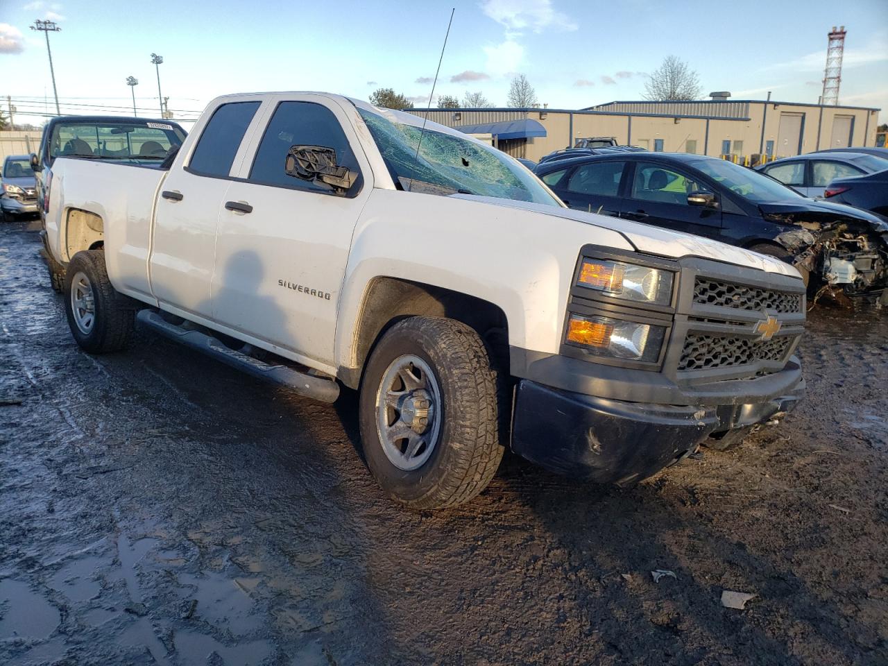CHEVROLET SILVERADO 2015 с VIN 1GCVKPEC2FZ273571 - Фото с аукциона