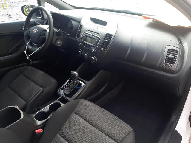 Photo 9 from auction – 2017 KIA FORTE LX with VIN 3KPFK4A79HE085673