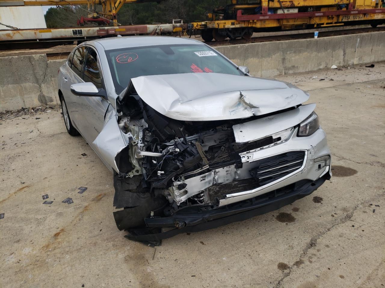 Photo 9 from auction – 2018 CHEVROLET MALIBU LT with VIN 1G1ZD5ST3JF193669