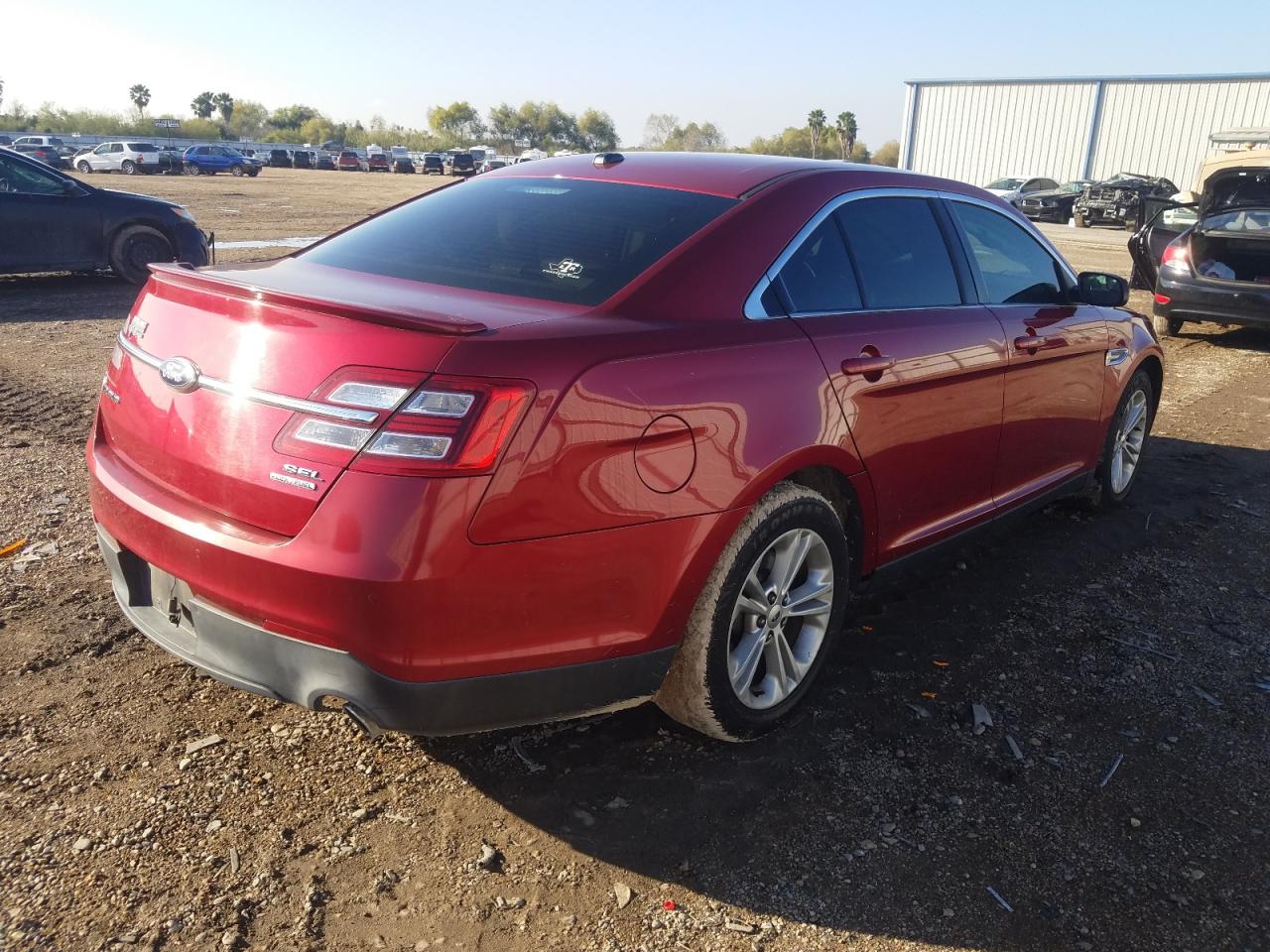 صورة رقم 4 من المزاد - 2013 FORD TAURUS SEL مع VIN 1FAHP2E85DG177039