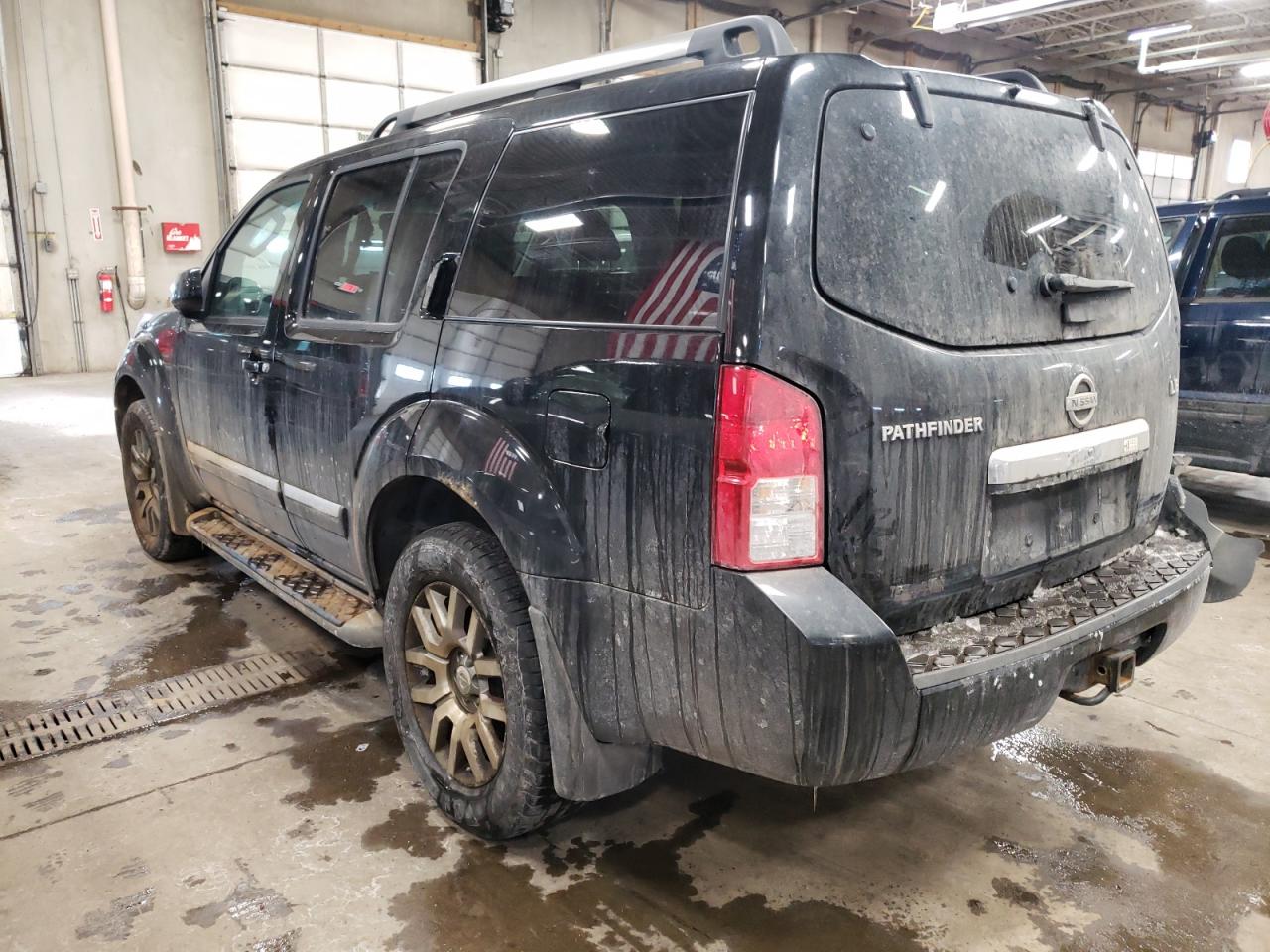 Photo 3 from auction – 2011 NISSAN PATHFINDER with VIN 5N1AR1NB5BC609690
