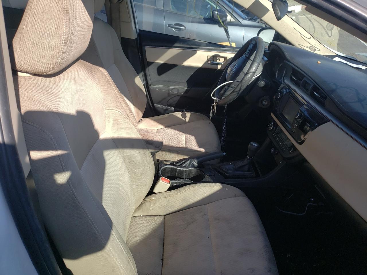 Photo 5 from auction – 2015 TOYOTA COROLLA L with VIN 5YFBURHE9FP257299