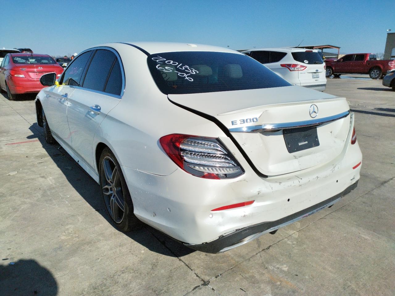 Photo 3 from auction – 2018 MERCEDES-BENZ E 300 with VIN WDDZF4JB2JA349076