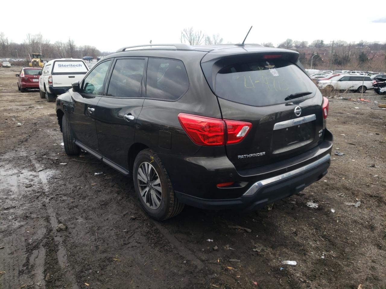 Photo 3 from auction – 2017 NISSAN PATHFINDER with VIN 5N1DR2MM4HC625457
