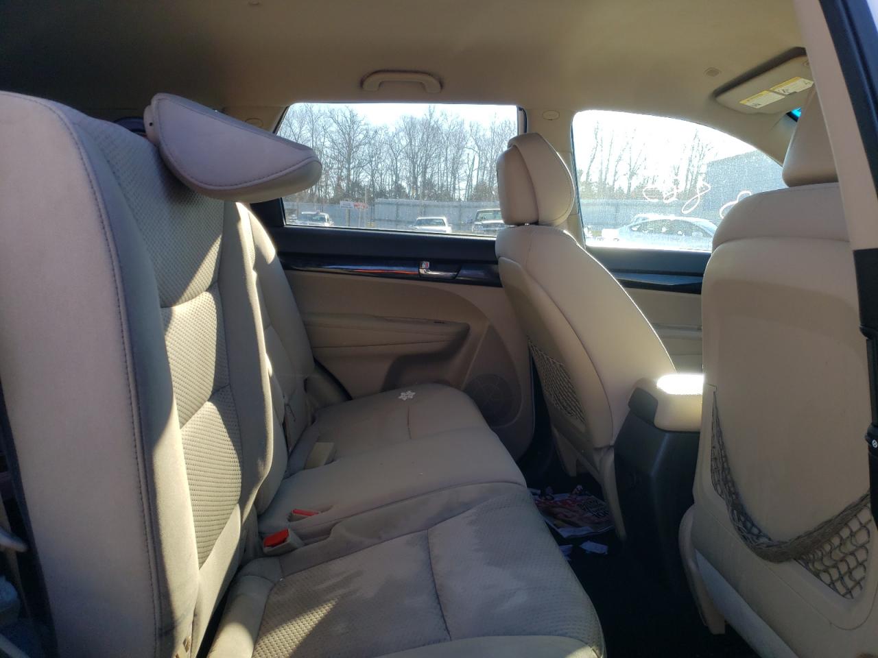 Photo 6 from auction – 2011 KIA SORENTO BA with VIN 5XYKT3A12BG104009