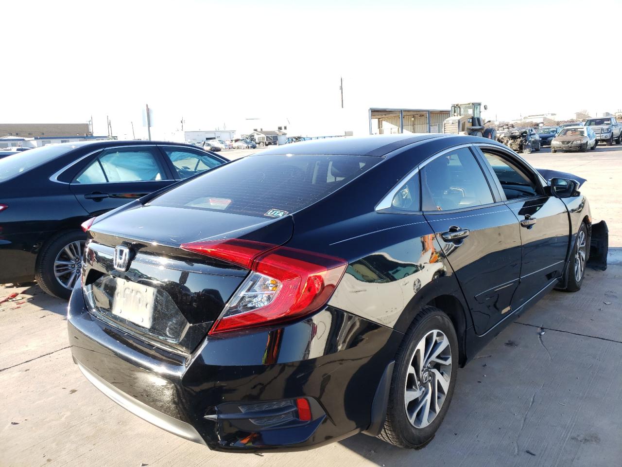 Photo 4 from auction – 2016 HONDA CIVIC EX with VIN 19XFC2F76GE090998