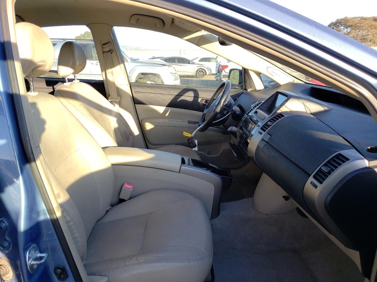 Photo 5 from auction – 2008 TOYOTA PRIUS with VIN JTDKB20U187736000