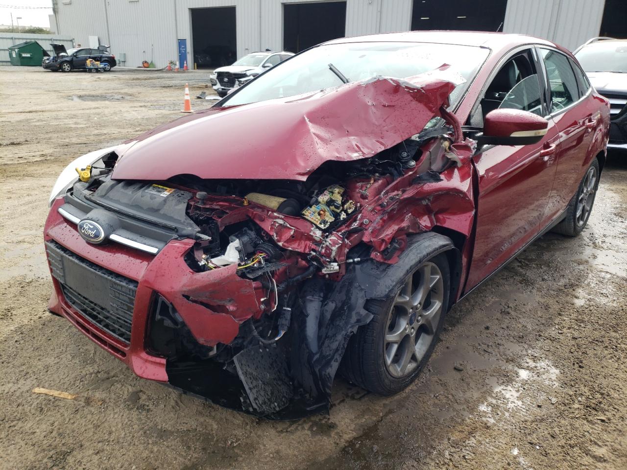 Photo 2 from auction – 2013 FORD FOCUS SE with VIN 1FADP3F28DL331491