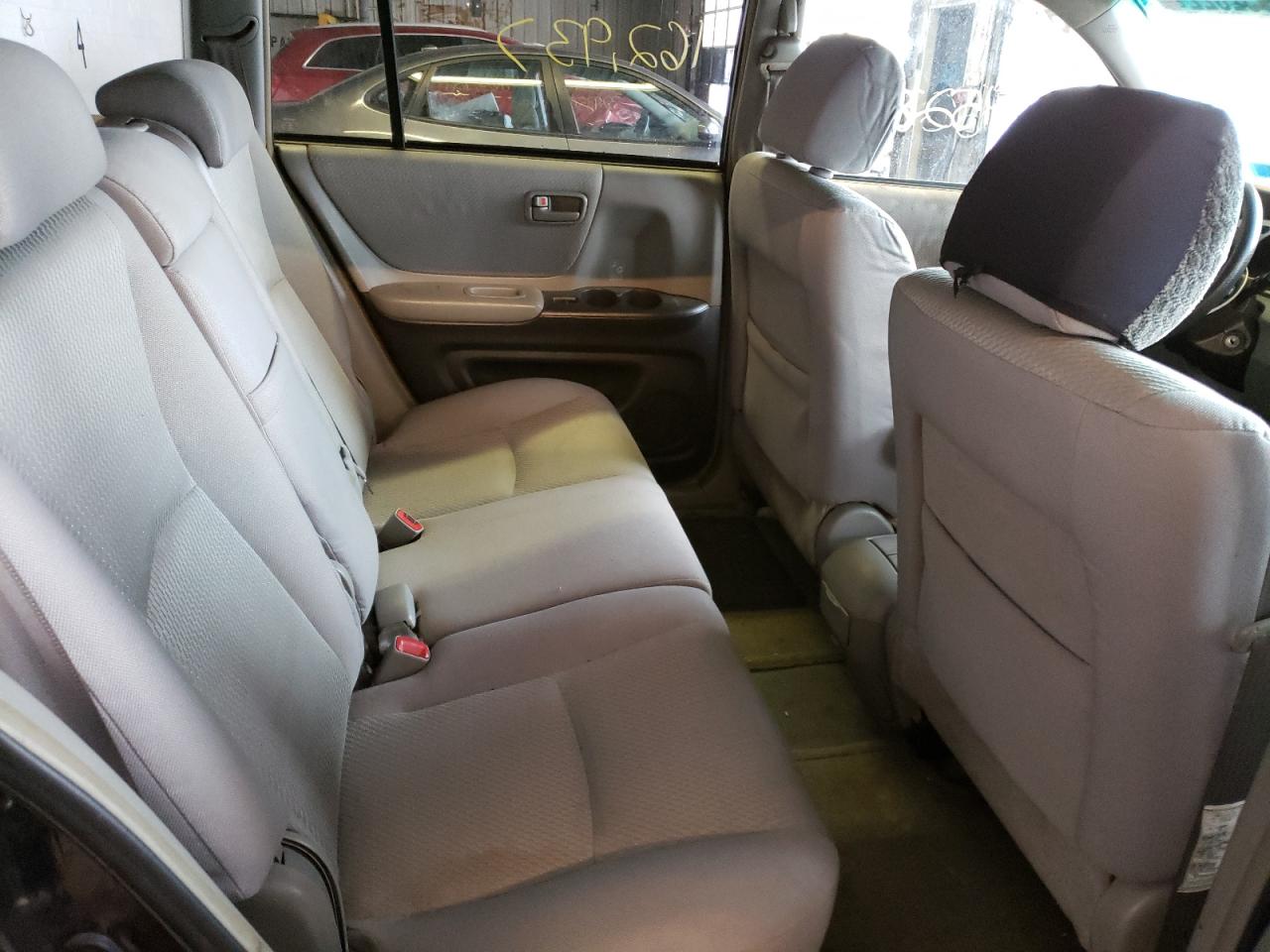 Photo 6 from auction – 2005 TOYOTA HIGHLANDER with VIN JTEEP21A550095954
