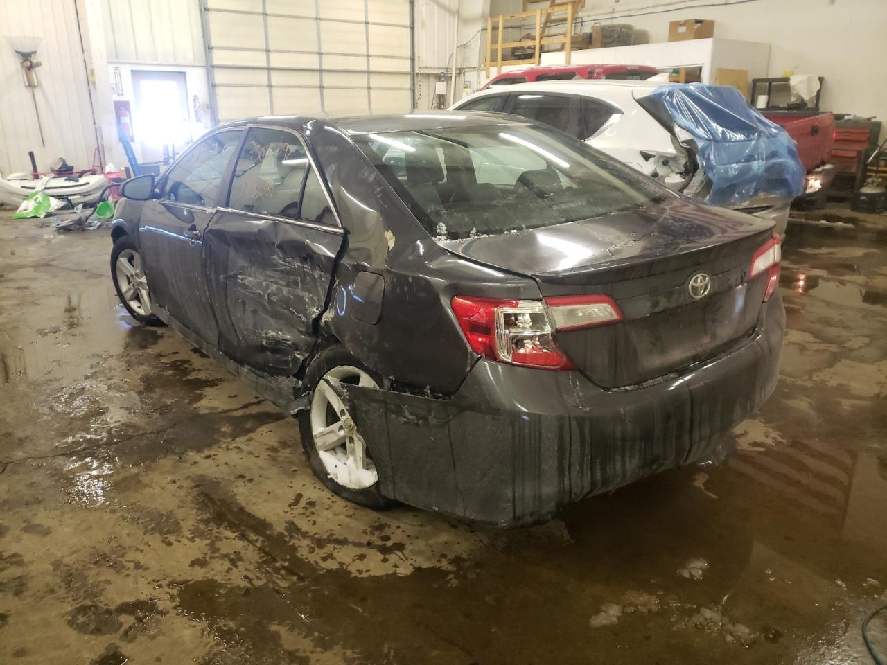 Photo 3 from auction – 2012 TOYOTA CAMRY with VIN 4T1BF1FK7CU177904