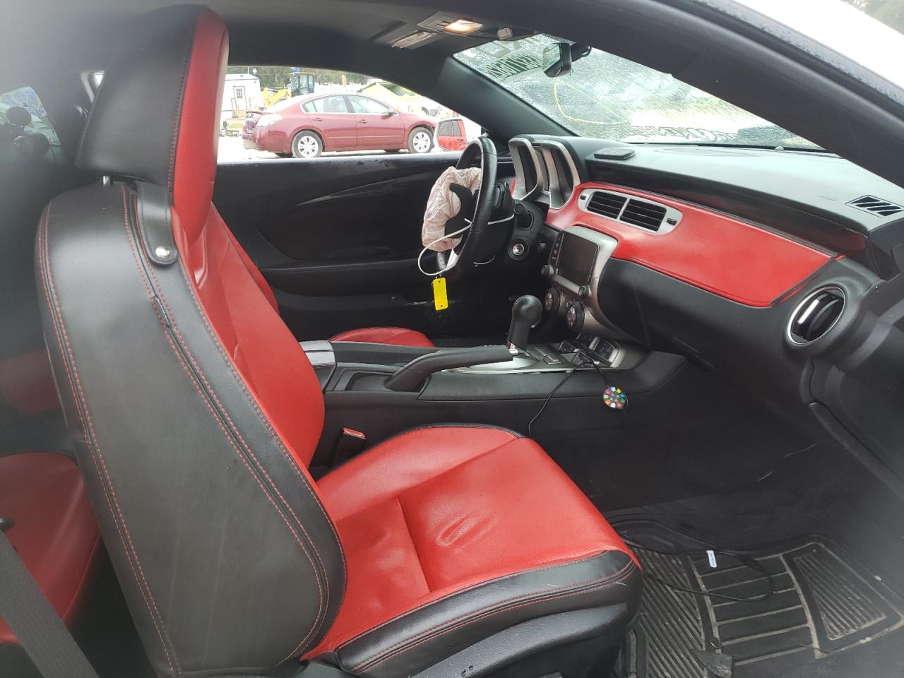 Photo 5 from auction – 2015 CHEVROLET CAMARO LT with VIN 2G1FF1E3XF9217452