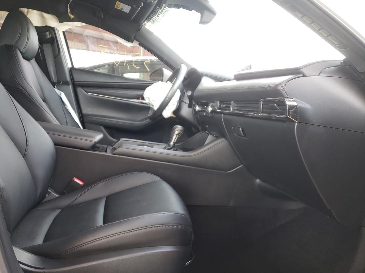 Photo 5 from auction – 2019 MAZDA 3 PREFERRE with VIN JM1BPAMM9K1137300