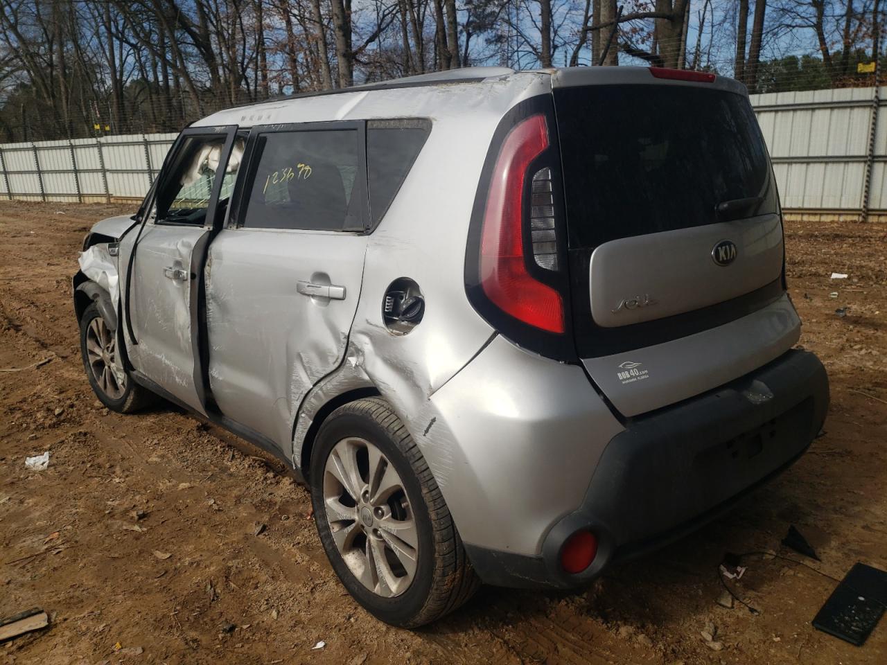 Photo 3 from auction – 2015 KIA SOUL + with VIN KNDJP3A56F7775057