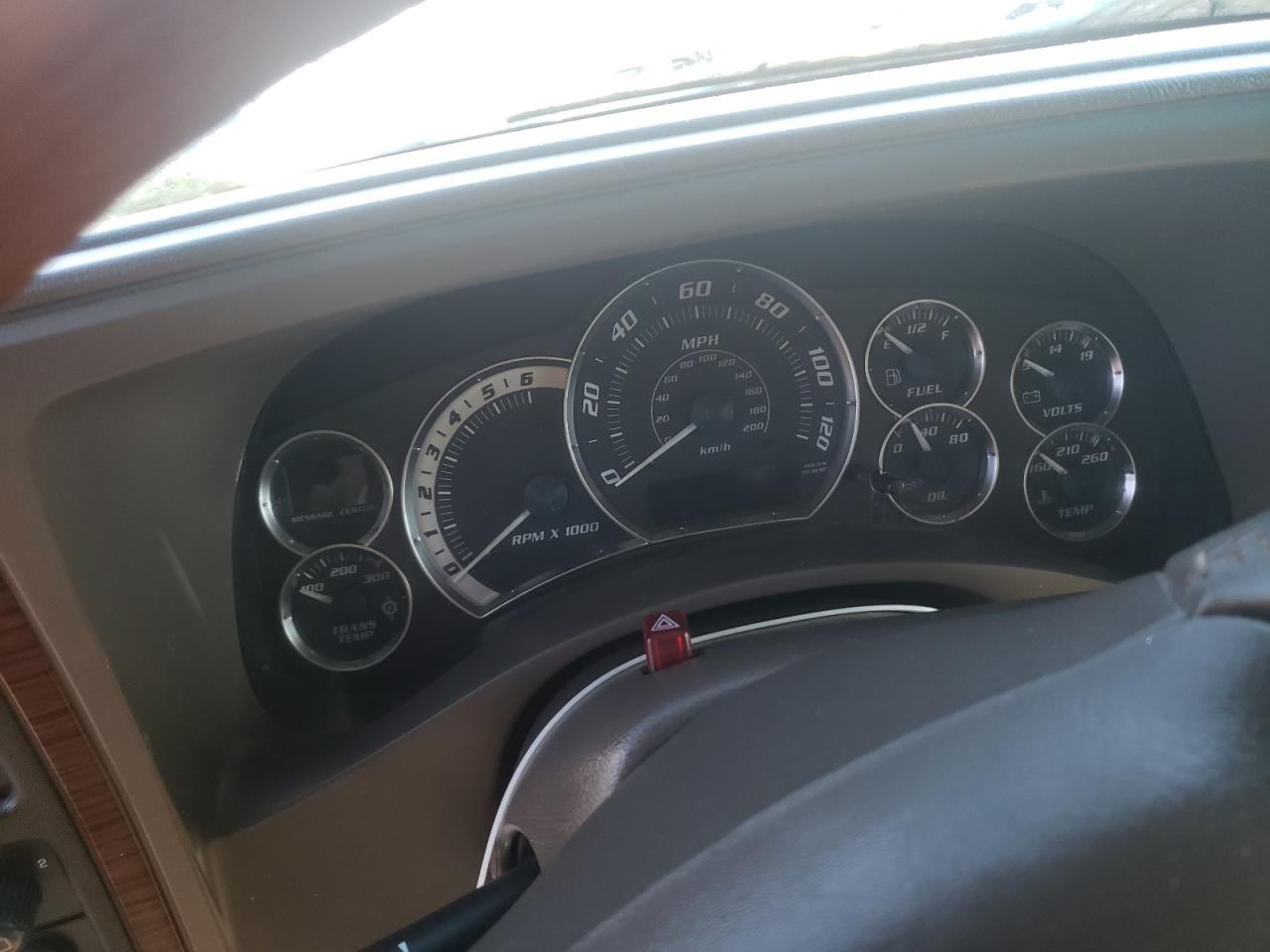 Photo 8 from auction – 2002 CADILLAC ESCALADE L with VIN 1GYEK63N22R198342