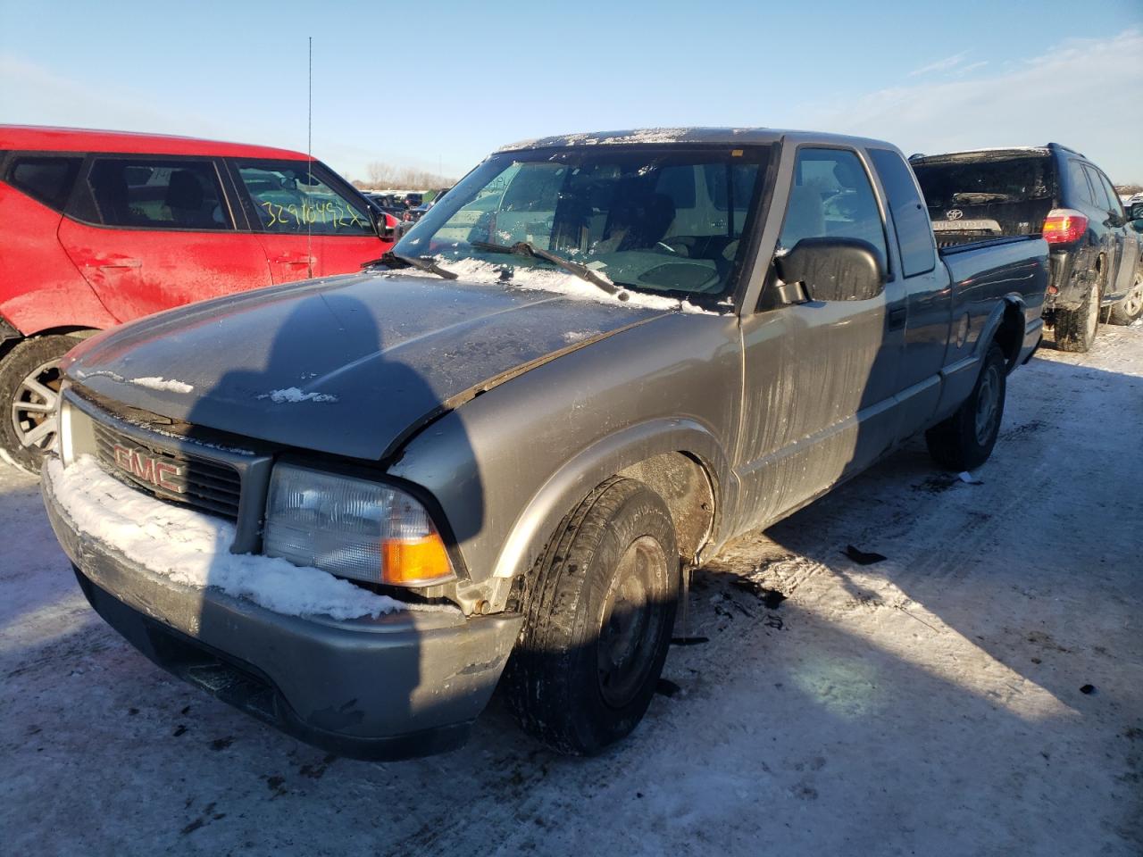Photo 2 from auction – 2000 GMC SONOMA with VIN 1GTCS1949Y8140693