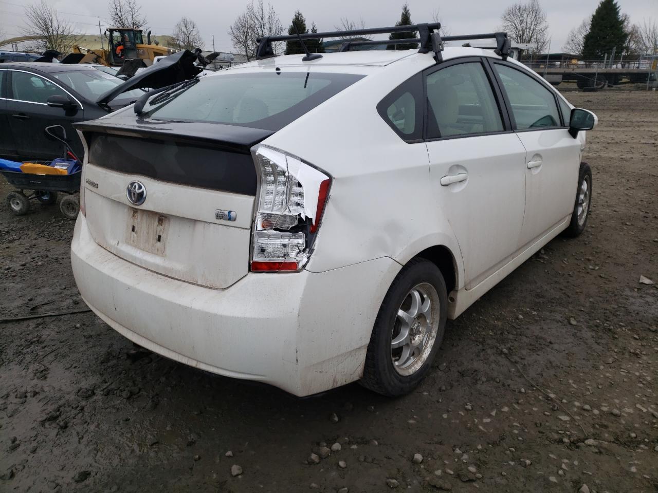 Photo 4 from auction – 2011 TOYOTA PRIUS with VIN JTDKN3DU3B0248271