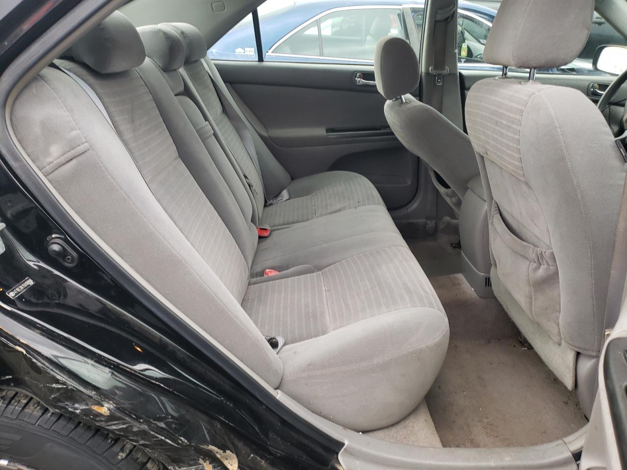 Photo 6 from auction – 2005 TOYOTA CAMRY LE with VIN 4T1BE30K15U100908