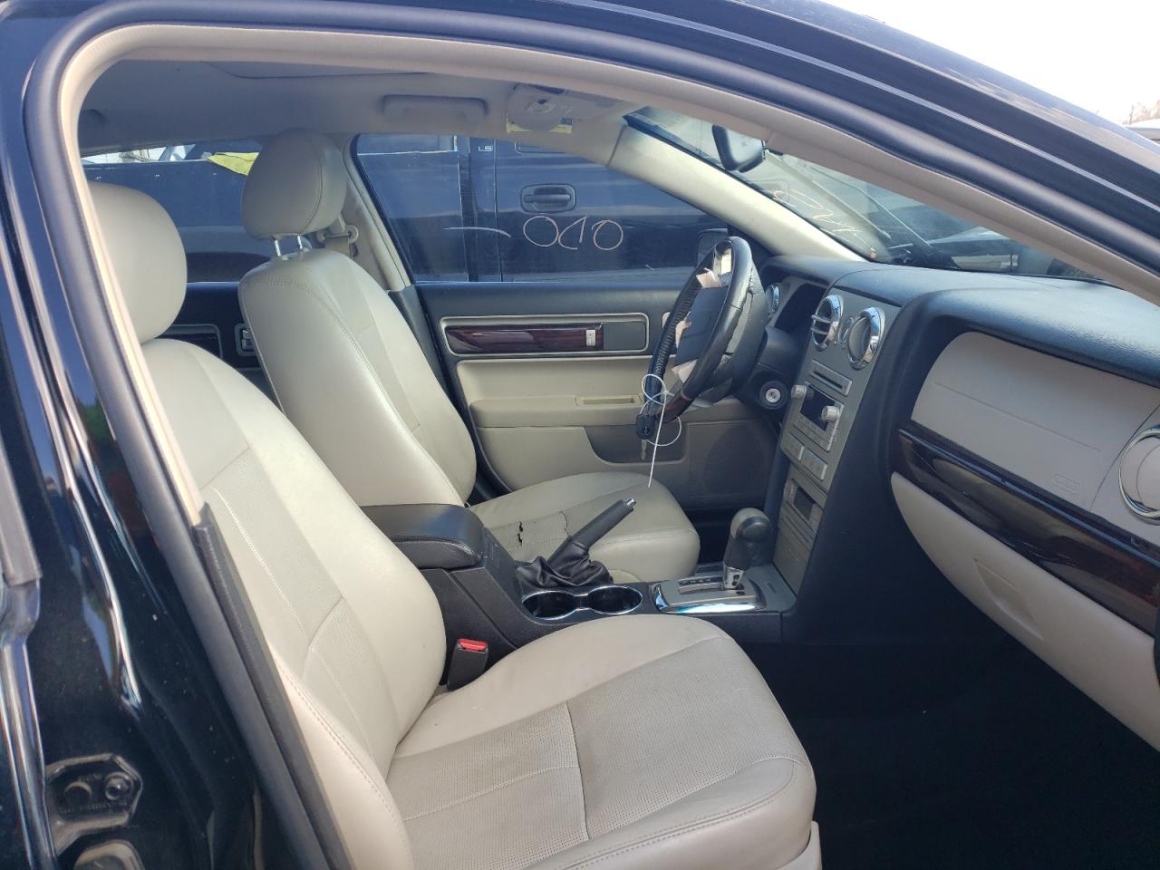 Photo 5 from auction – 2008 LINCOLN MKZ with VIN 3LNHM26T28R625379