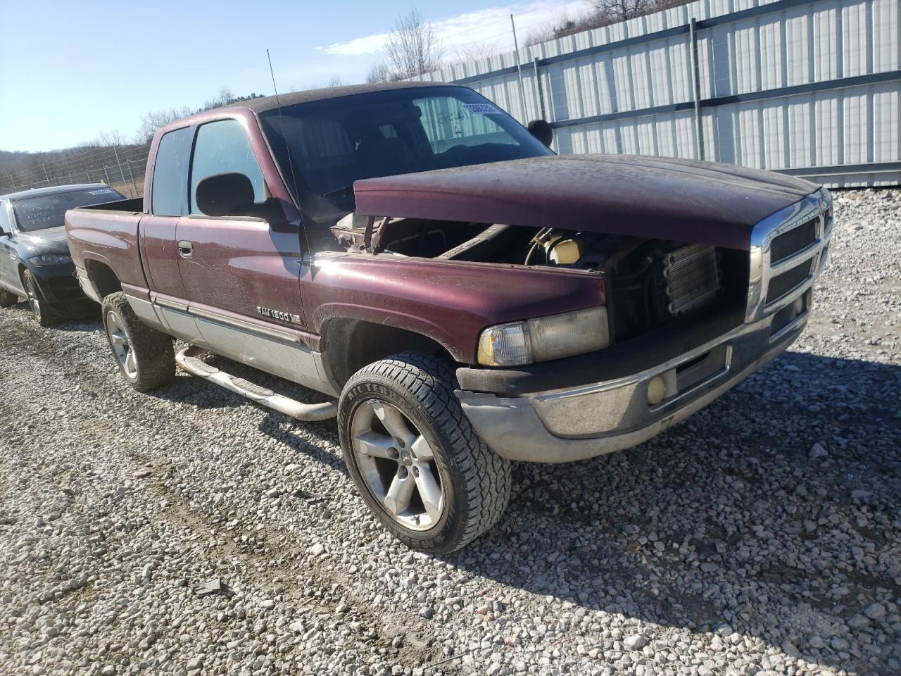 DODGE RAM 1500 2000 with VIN 1B7HF13Z8YJ163597 - Photo from auction