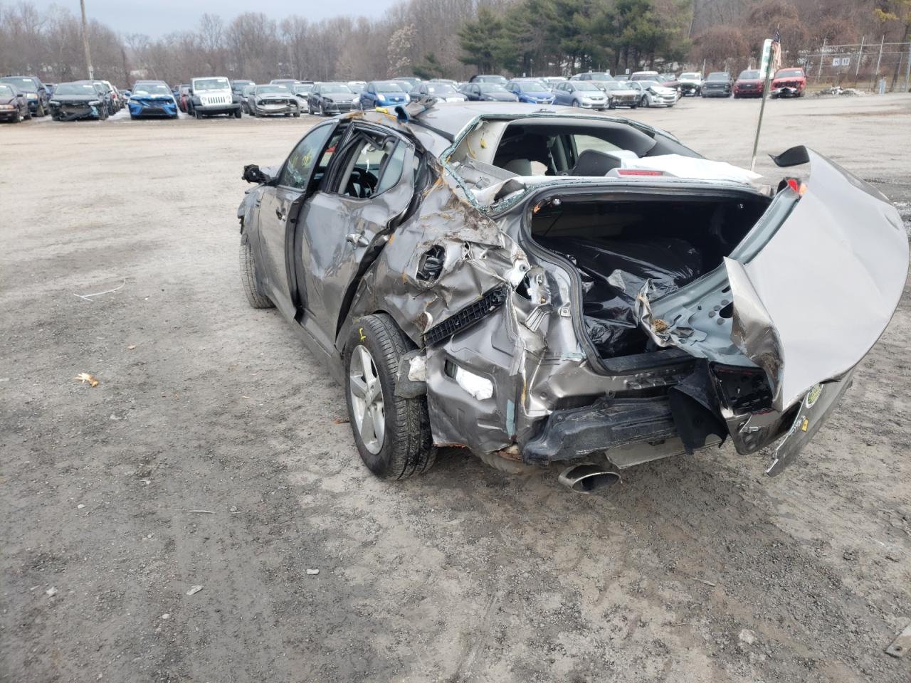 Photo 3 from auction – 2015 KIA OPTIMA with VIN 5XXGM4A72FG367446