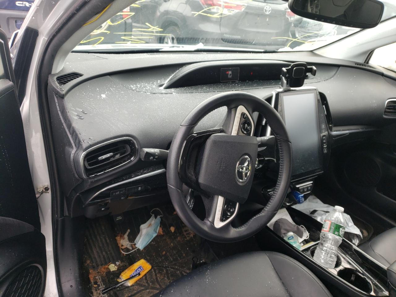 Photo 8 from auction – 2017 TOYOTA PRIUS PRIM with VIN JTDKARFP5H3017580