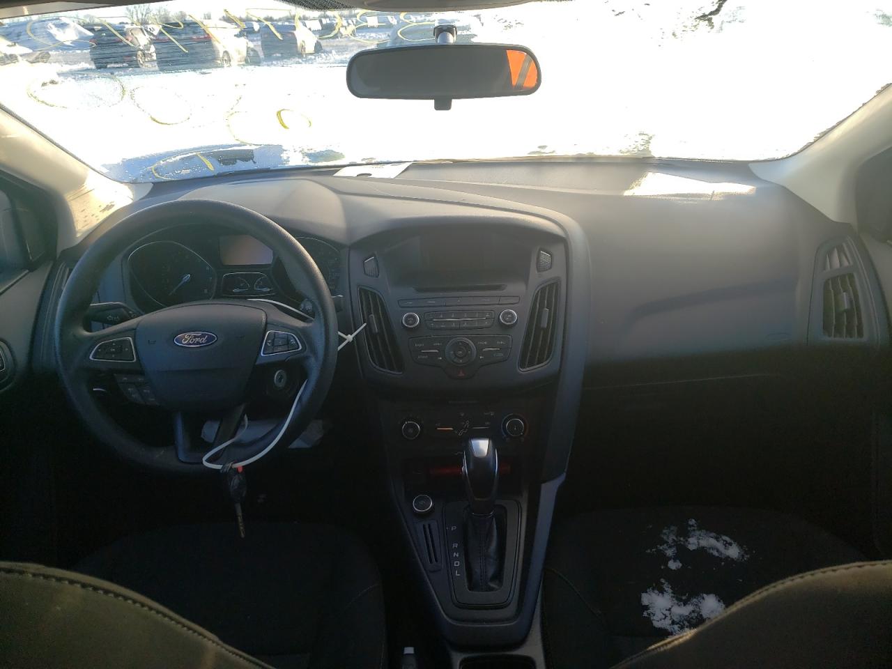 Photo 9 from auction – 2016 FORD FOCUS SE with VIN 1FADP3F2XGL310811