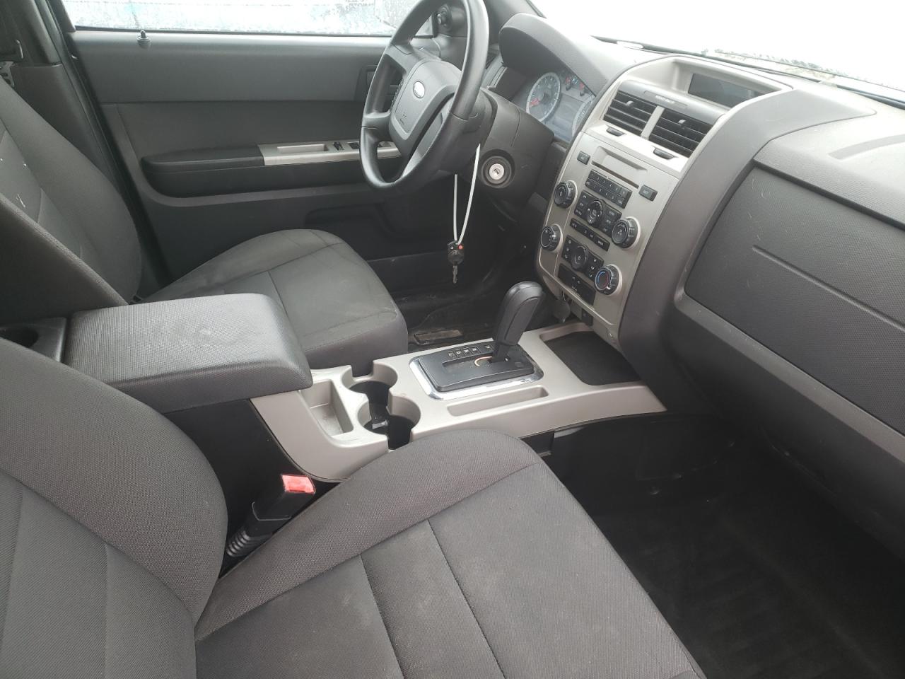Photo 5 from auction – 2011 FORD ESCAPE XLT with VIN 1FMCU9DG3BKB30256