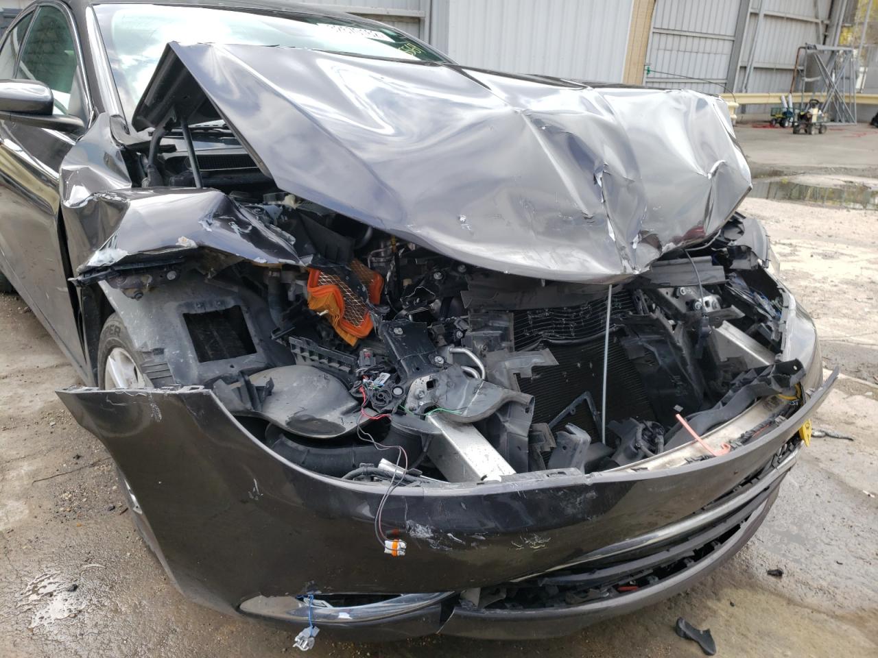 Photo 9 from auction – 2015 CHRYSLER 200 LIMITE with VIN 1C3CCCAB8FN505564