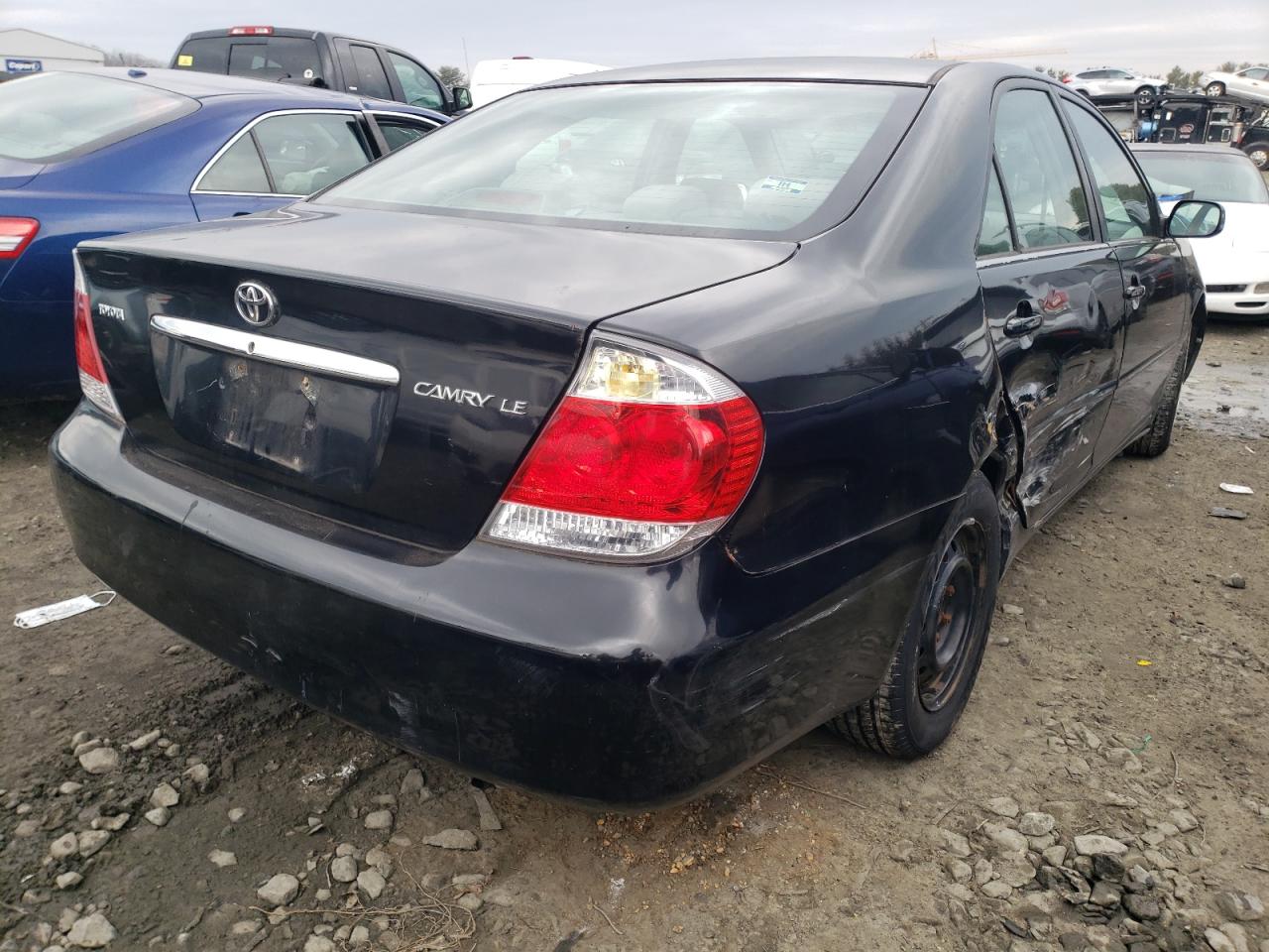 Photo 4 from auction – 2005 TOYOTA CAMRY LE with VIN 4T1BE30K15U100908