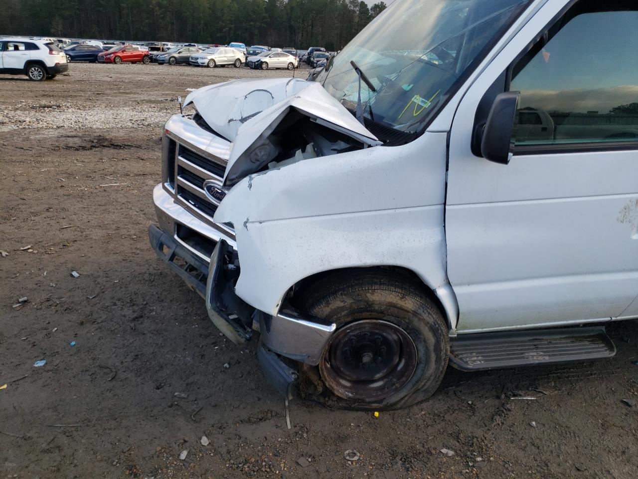 Photo 9 from auction – 2013 FORD ECONOLINE with VIN 1FBSS3BL5DDA27127