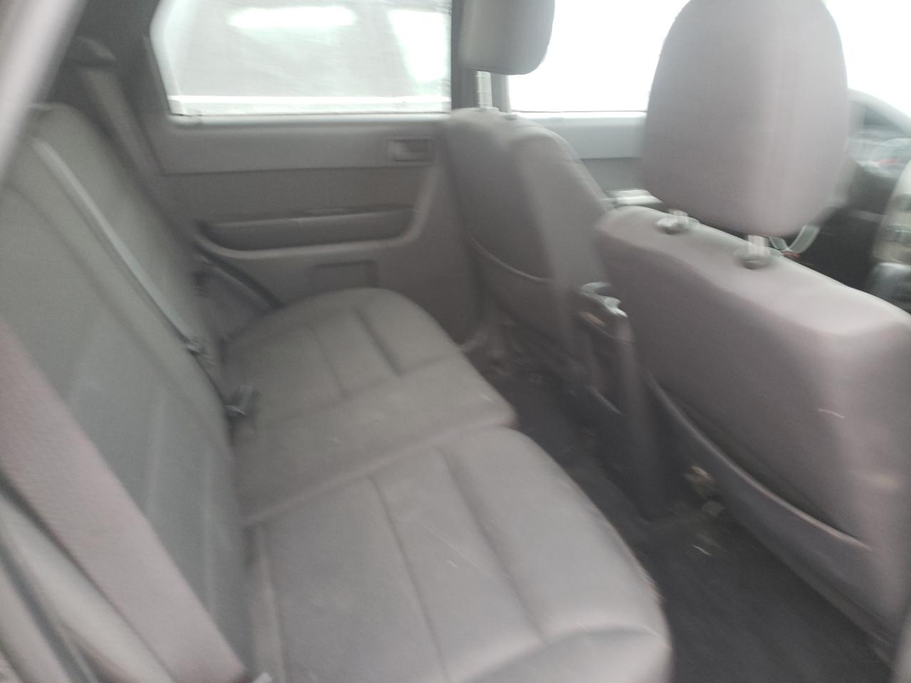 Photo 6 from auction – 2011 FORD ESCAPE XLT with VIN 1FMCU9DG3BKB30256